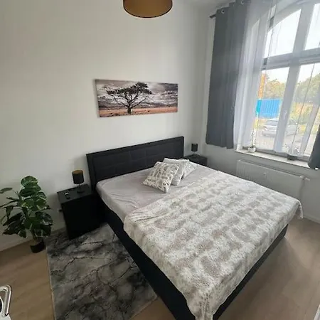 Mit Kostenlosem Parkplatz, Wifi Und Netflix Nahe Der Elbe *